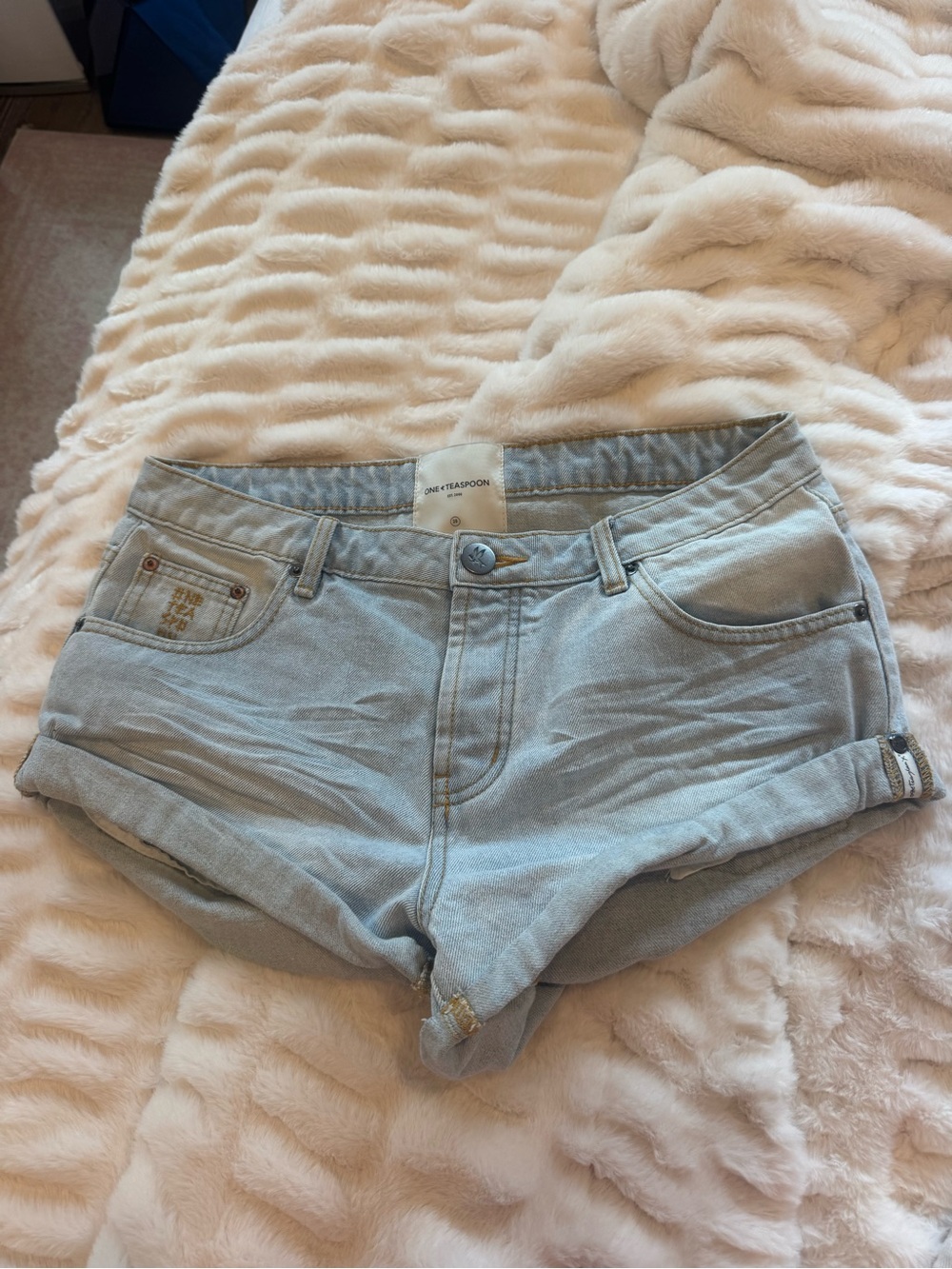 One Teaspoon Pale Blue Denim Rolled-Hem Jean Shorts
